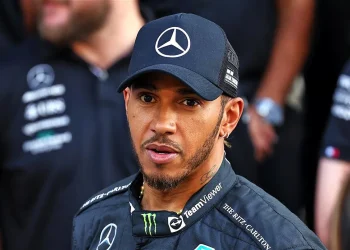 Fernando Alonso closes in on replacing Lewis Hamilton.