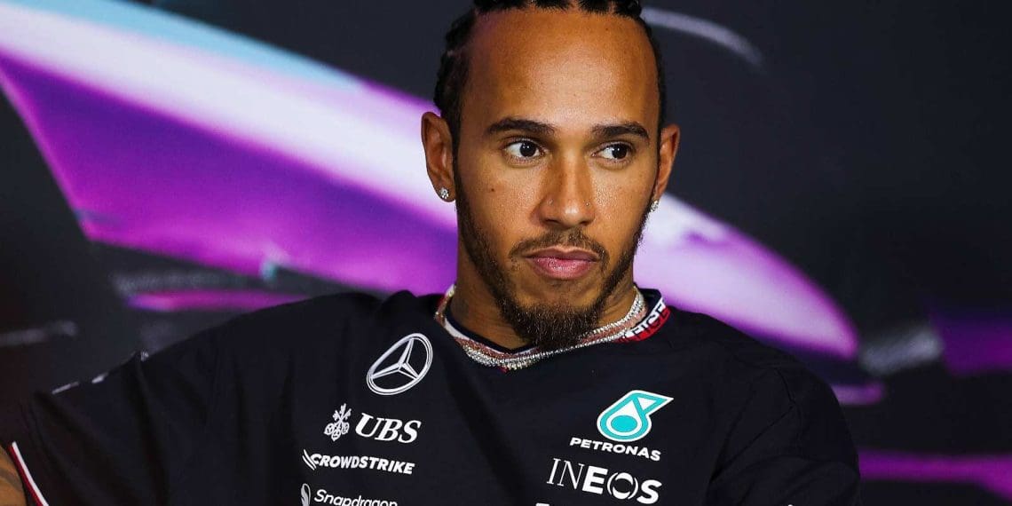 Lewis Hamilton diz que os carros de Fórmula 1 de 2024 estão equilibrados de forma precária em termos de setup.