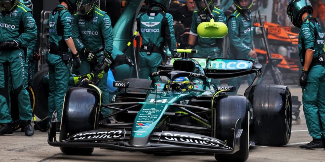 Alonso esclarece decisão de usar pneus Macios no Grande Prêmio da China de Fórmula 1.