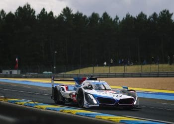 Dries Vanthoor define o tempo mais rápido na qualificação de Le Mans para a equipe BMW Team WRT.