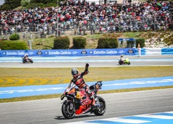 Castigo de Quartararo dá a Pedrosa final de pódio em Jerez.