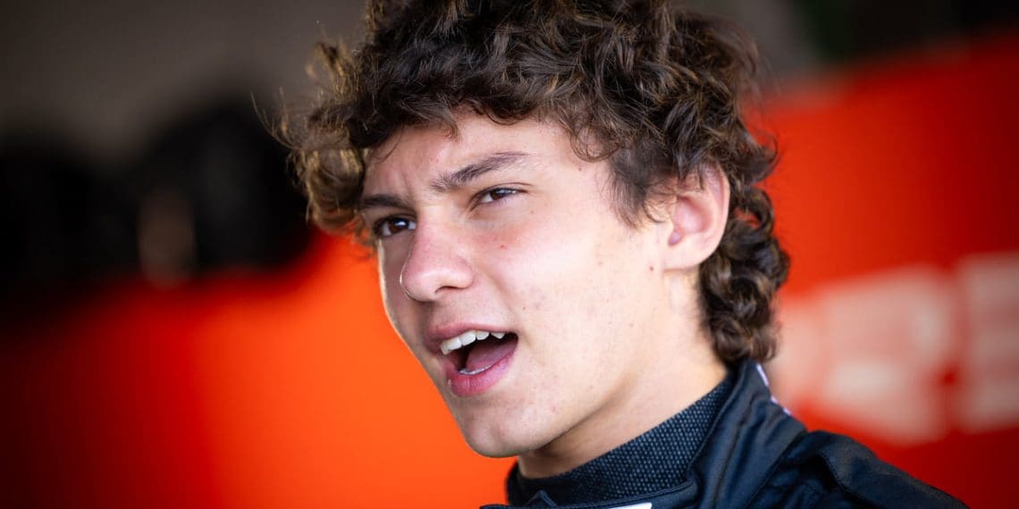 Mercedes planeja primeiro teste de F1 para o jovem piloto Antonelli.