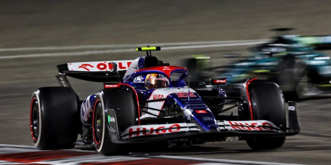 Ricciardo e Tsunoda discordam sobre instruções da equipe da Red Bull na Fórmula 1 do Bahrein.