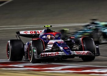 Ricciardo e Tsunoda discordam sobre instruções da equipe da Red Bull na Fórmula 1 do Bahrein.