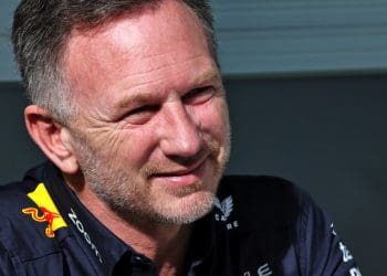 Horner responde a Wolff: Red Bull contrata 220 funcionários da Mercedes F1.