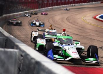 Dale Coyne revela trio de pilotos para esforço duplo na IndyCar.