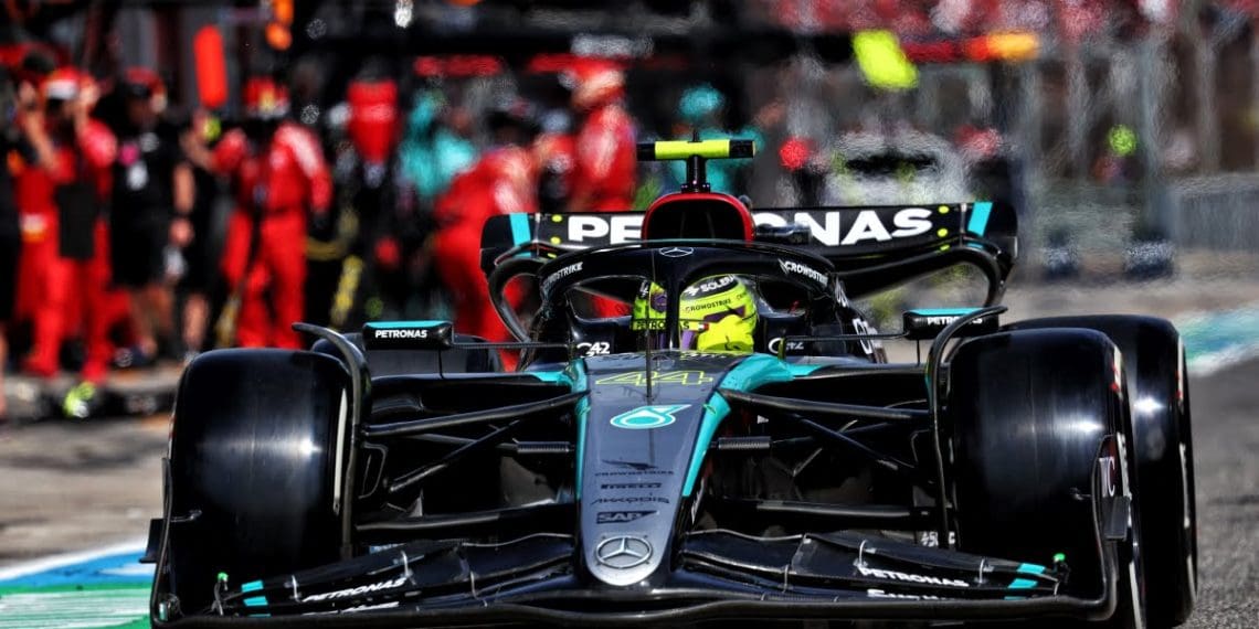 Wolff: Carro de Fórmula 1 da Mercedes projetado para desafiar a Red Bull.