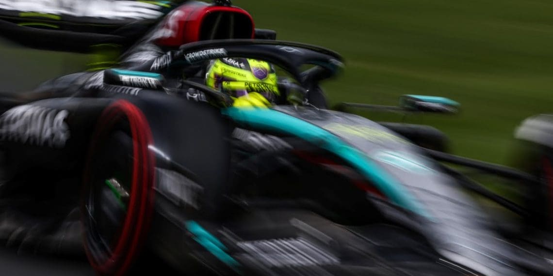 Hamilton otimista sobre potencial do Mercedes W15 F1.