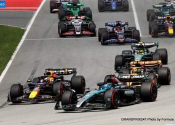 Norris: Um começo irritante, simples assim.