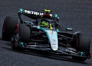 Hamilton ciente das vulnerabilidades da Mercedes F1 apesar da classificação positiva em Suzuka.