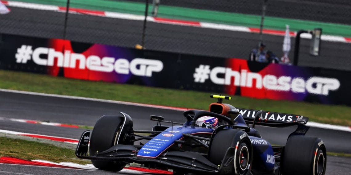 Vowles insta Williams a melhorar estratégias para evitar outra penalidade de Sargeant na China F1.