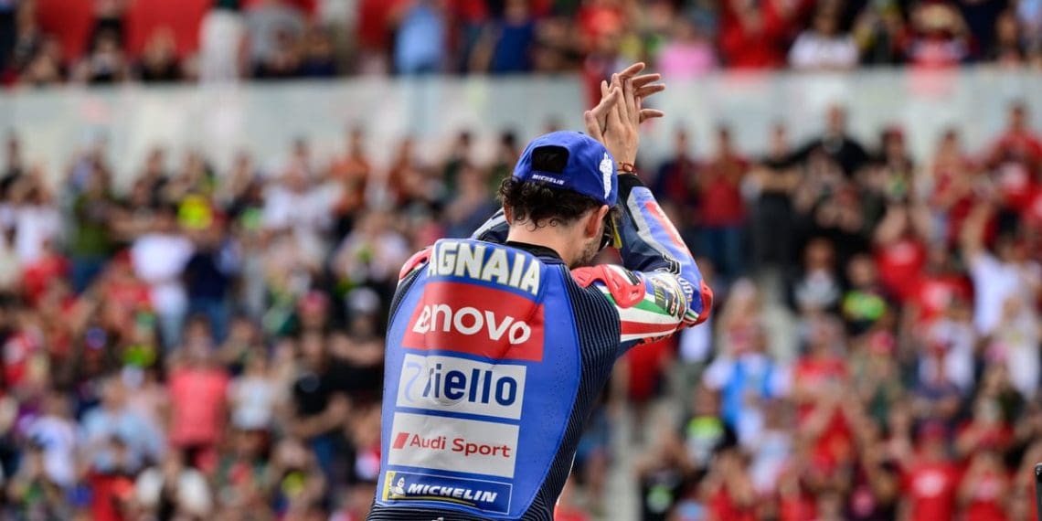 Bagnaia preenche vazio deixado por Rossi no MotoGP italiano.