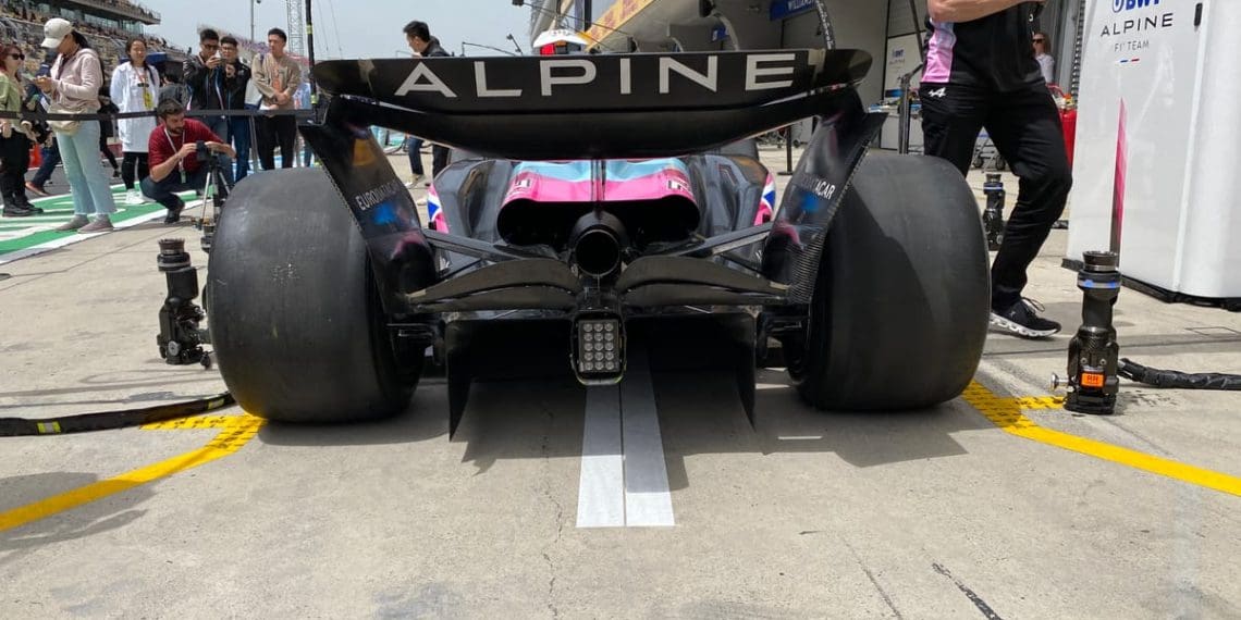 Equipes da F1 apresentam grandes atualizações para o Grande Prêmio da China.