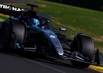Russell vivenciando mudanças diferentes na Mercedes F1 em relação a Hamilton.