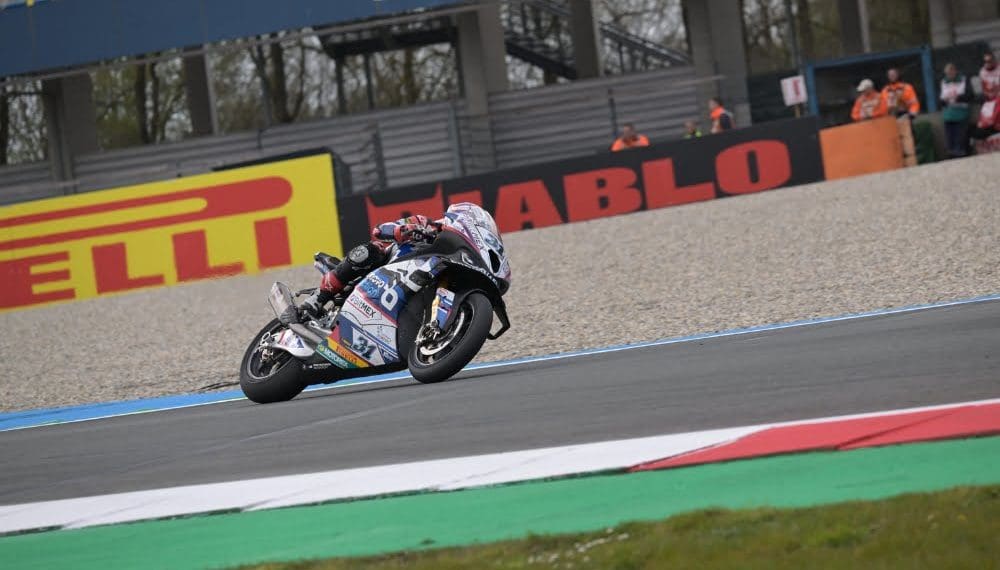 BMW está explorando a possibilidade de entrar na MotoGP em 2027.