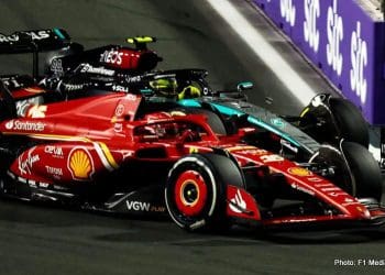 Briatore prevê que Hamilton enfrentará desafio de Leclerc em 2025.