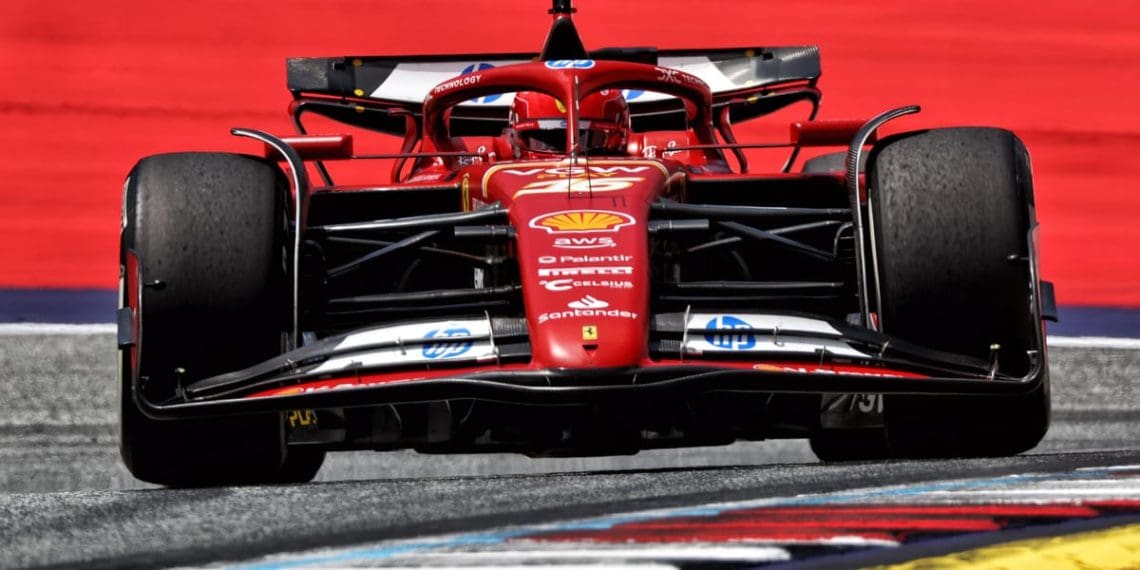 Leclerc enfrenta problemas enquanto Verstappen garante a pole position do sprint austríaco.