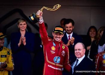 Leclerc prefere Pizza Margherita com prosciutto crudo. Sem abacaxi para ele!