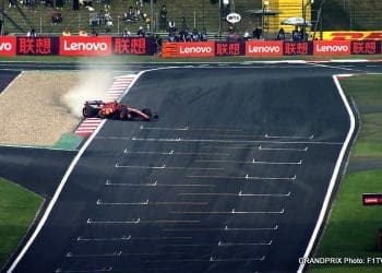 Oficiais da F1 rejeitam desafio da Aston Martin após Qualificação em Xangai.