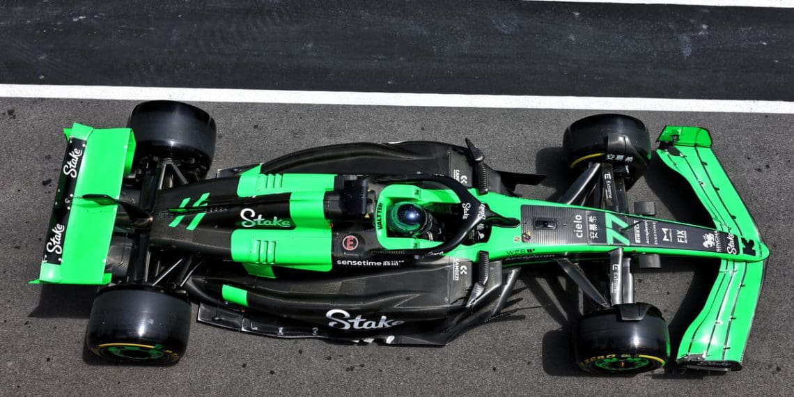 Pilotos da Sauber começam Grande Prêmio do Canadá de F1 na garagem.