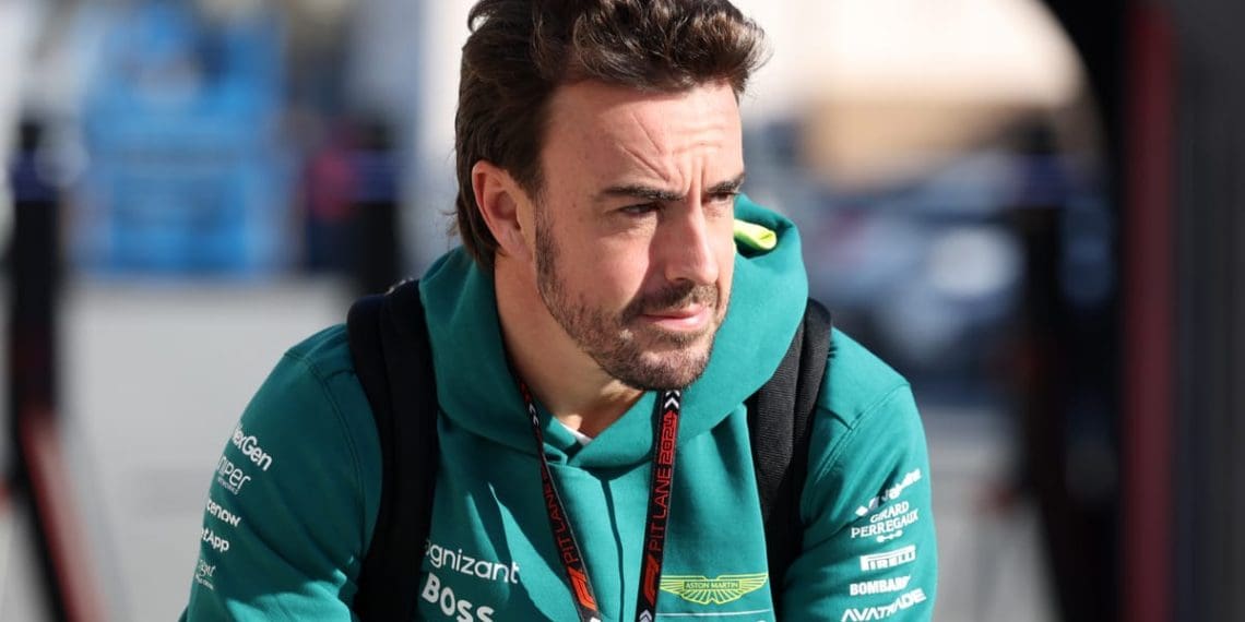 Alonso concorda com novo contrato com a Aston Martin F1, pronto para se juntar novamente à Honda.