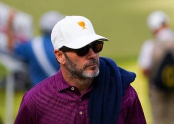 Especialista da NASCAR rotula campanha de Jimmie Johnson em 2024 como “terrível e desastrosa”