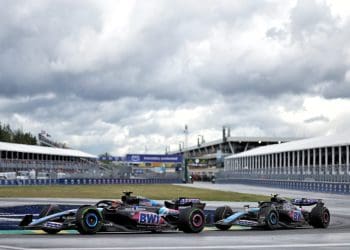 Alpine termina corrida com pontos dobrados, mas polêmica com novas ordens de equipe surge