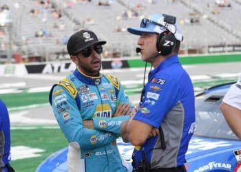 Vídeo: Alan Gustafson defende apaixonadamente o desempenho de Chase Elliott na era Next-Gen.