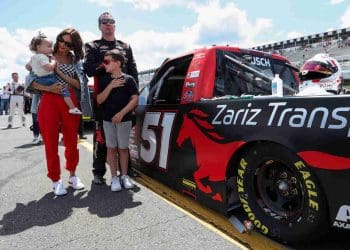 Vídeo: Kyle Busch credita sua esposa por transformá-lo completamente.
