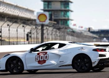 2024 Corvette E-Ray escolhido como carro pace para o Indy 500.