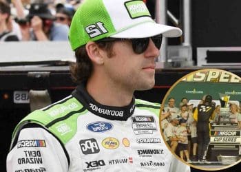 Ryan Blaney celebra vitória no Iowa Corn 350 com seus entes queridos na linha da vitória.
