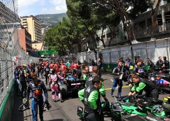 Funcionários da F1 não enfrentarão o impacto total das alterações no teto de custos, de acordo com a FIA.