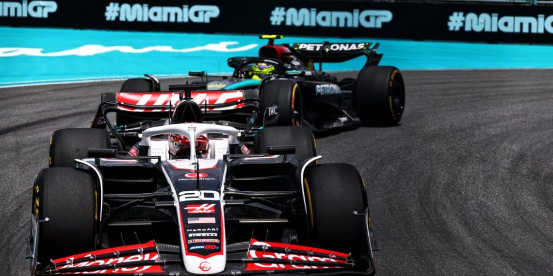 Stella critica Magnussen por ‘prejudicar’ rivais no F1 Miami Sprint.