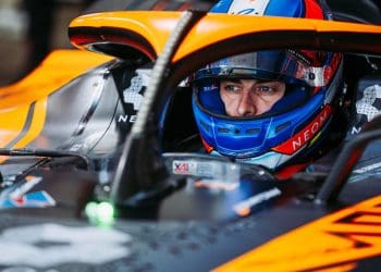 Estrela em ascensão da McLaren agora enfrenta uma decisão.