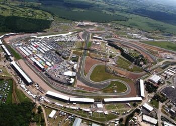 Silverstone garante futuro do GP da Grã-Bretanha com acordo de dez anos na Fórmula 1.