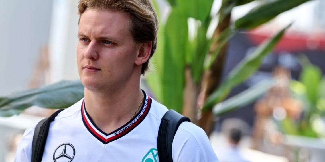 Steiner recomenda Alpine F1 evitar selecionar Schumacher.