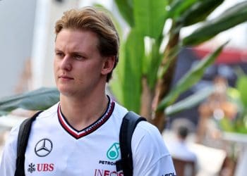 Steiner recomenda Alpine F1 evitar selecionar Schumacher.