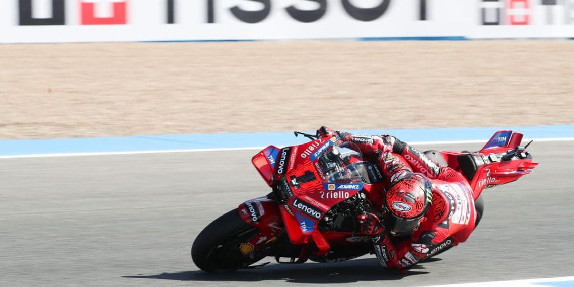 Qual piloto se destacou no agitado segundo treino da MotoGP em Jerez?