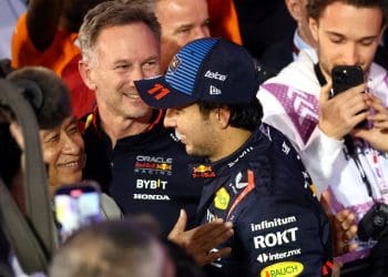 Horner acredita que 16 pilotos estão de olho na vaga da Red Bull na Fórmula 1 em 2025.