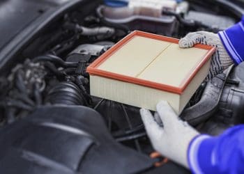 Diferentes tipos de filtros de ar utilizados nos automóveis