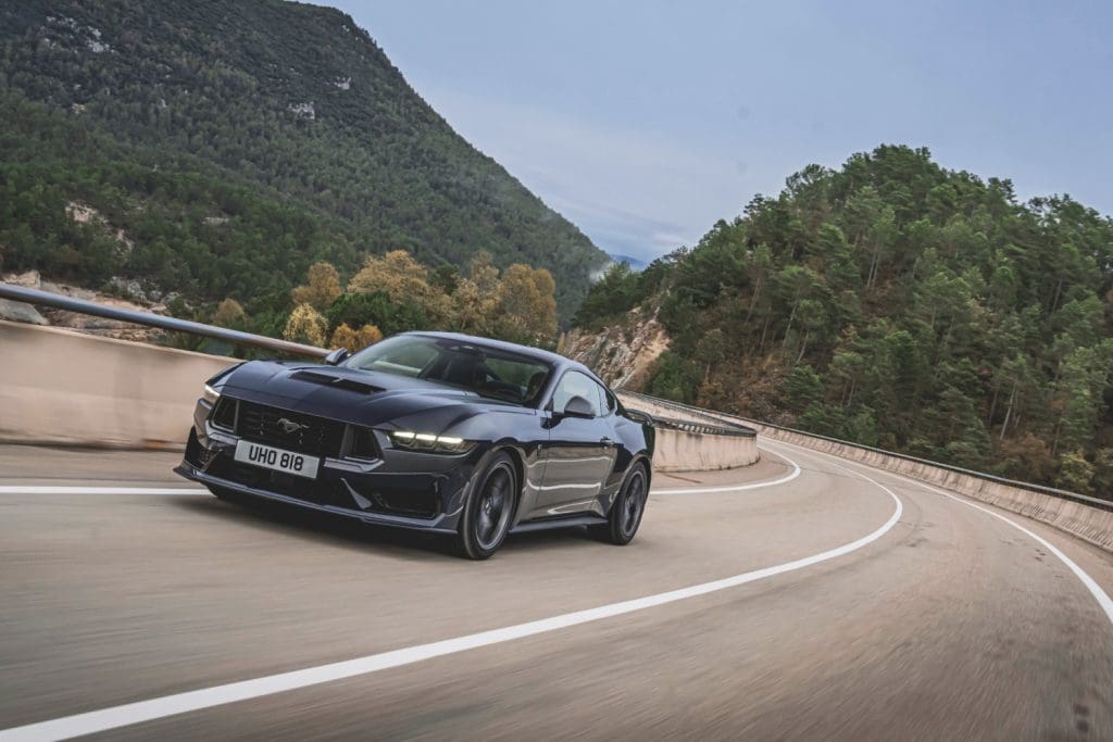 Câmara de marcha-atrás obriga Ford a chamar às oficinas nos EUA mais de 1 milhão de veículos