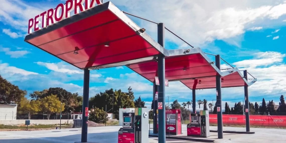 Gasolineira low-cost espanhola chega ao mercado nacional com 3 litros de borla