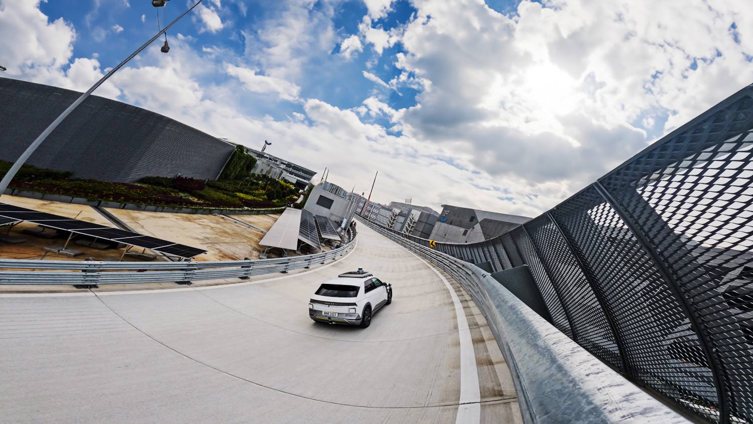 Hyundai E Motional Inauguram Centro De Inovação Para Produzir Ioniq5 ...