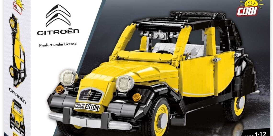 Boutique Citroën encerra comemorações dos 75 anos do 2CV com coleção para todas as idades