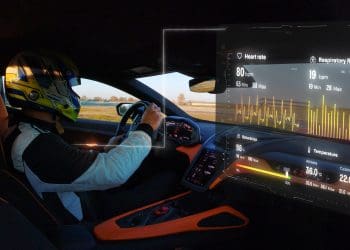 Lamborghini mostra sistema de telemetria para melhorar condução em pista