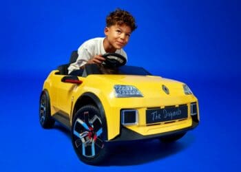 “The Originals Renault”: um mundo sobre rodas a pensar no Natal