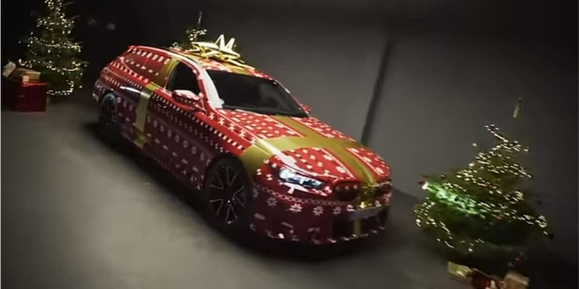 BMW mostra novas imagens do M5 Touring em modo de Natal