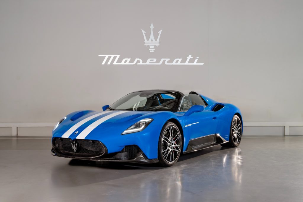 Maserati MC20 ganha versão exclusiva para sucessores de fundador da marca