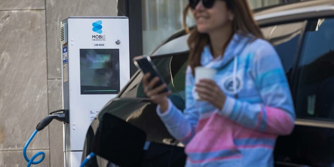 Rede de carregamentos elétricos Mobi.E continua a crescer