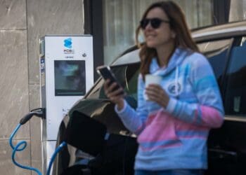 Rede de carregamentos elétricos Mobi.E continua a crescer